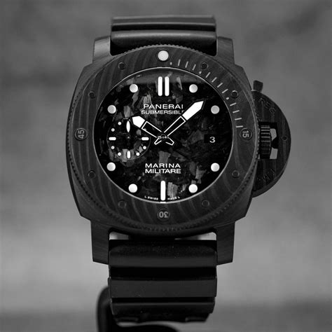 panerai submersible militare pam 979.